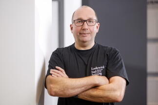 Lodewick_Monteuer_1_324x216px